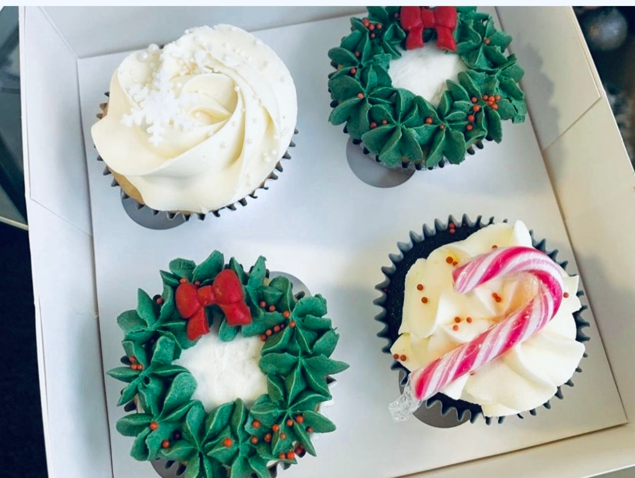 Christmas cupcake decorating class